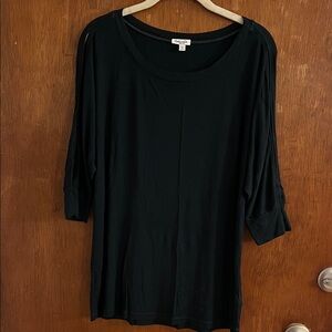 Splendid dark teal ribbed 3/4 Long Sleeved Women's Top w/ open-slit detailing
